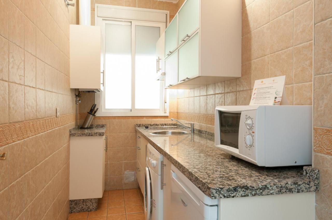 Apartamentos Las Cruces Севилья Экстерьер фото